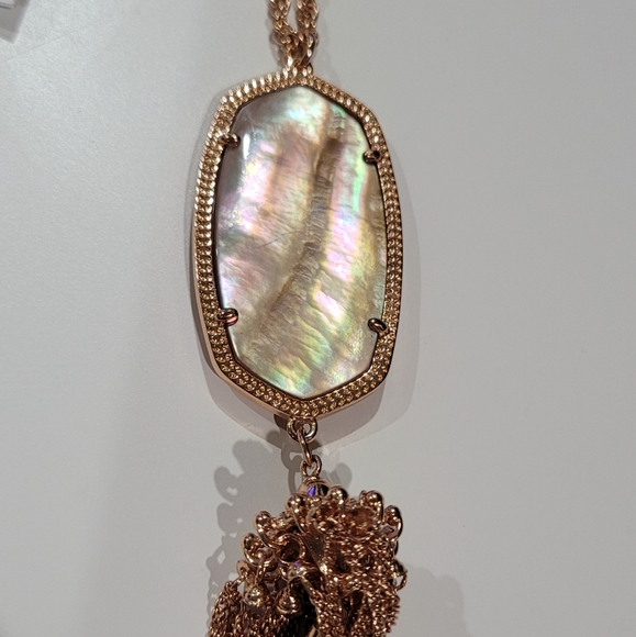 Kendra Scott Rose Gold Necklace Stud Earring Set - Picture 5 of 16